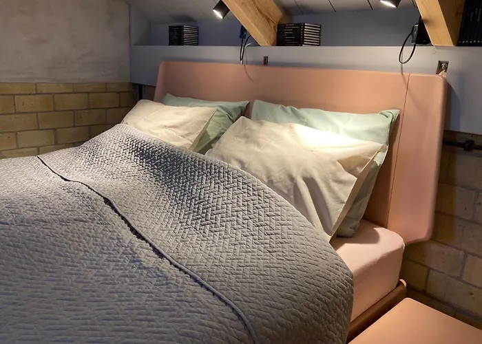 Tiny House Van Hoogspanning Naar Ontspanning